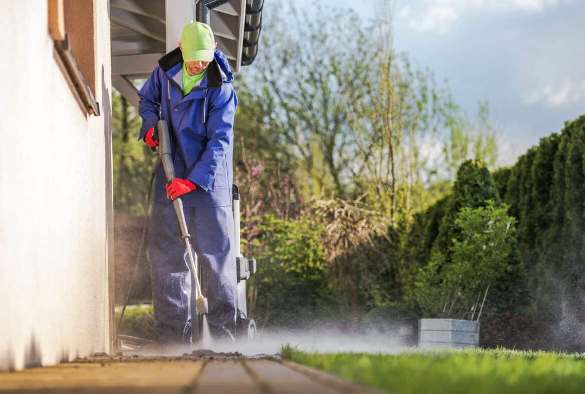 When to Pressure Wash Your House in McAllen for Best Results